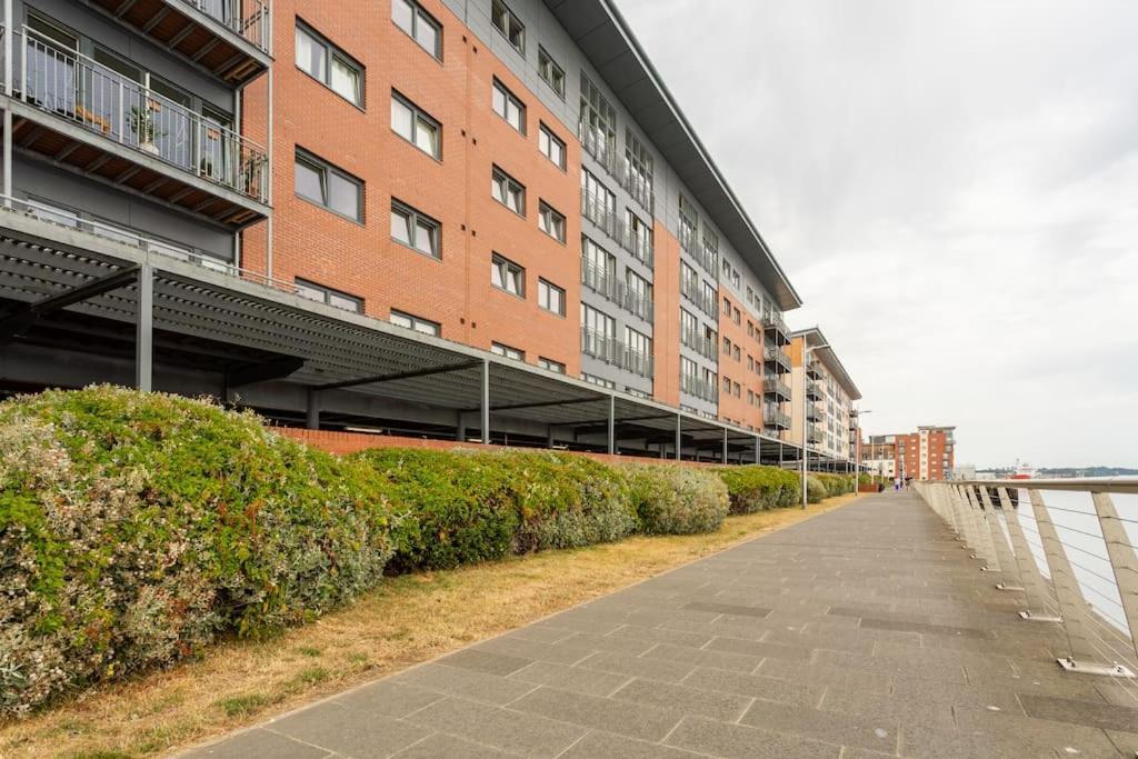 Lux Waterfront 2 Bed Apt, V&A 10Min Walk, St Andrew'S Golf 25Min Drive Dundee Eksteriør bilde